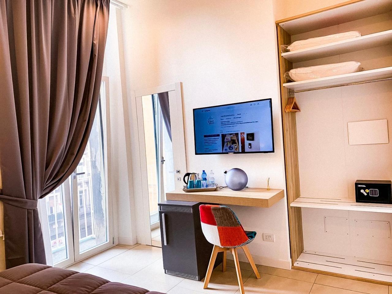 Napoli Squares Suites Extérieur photo