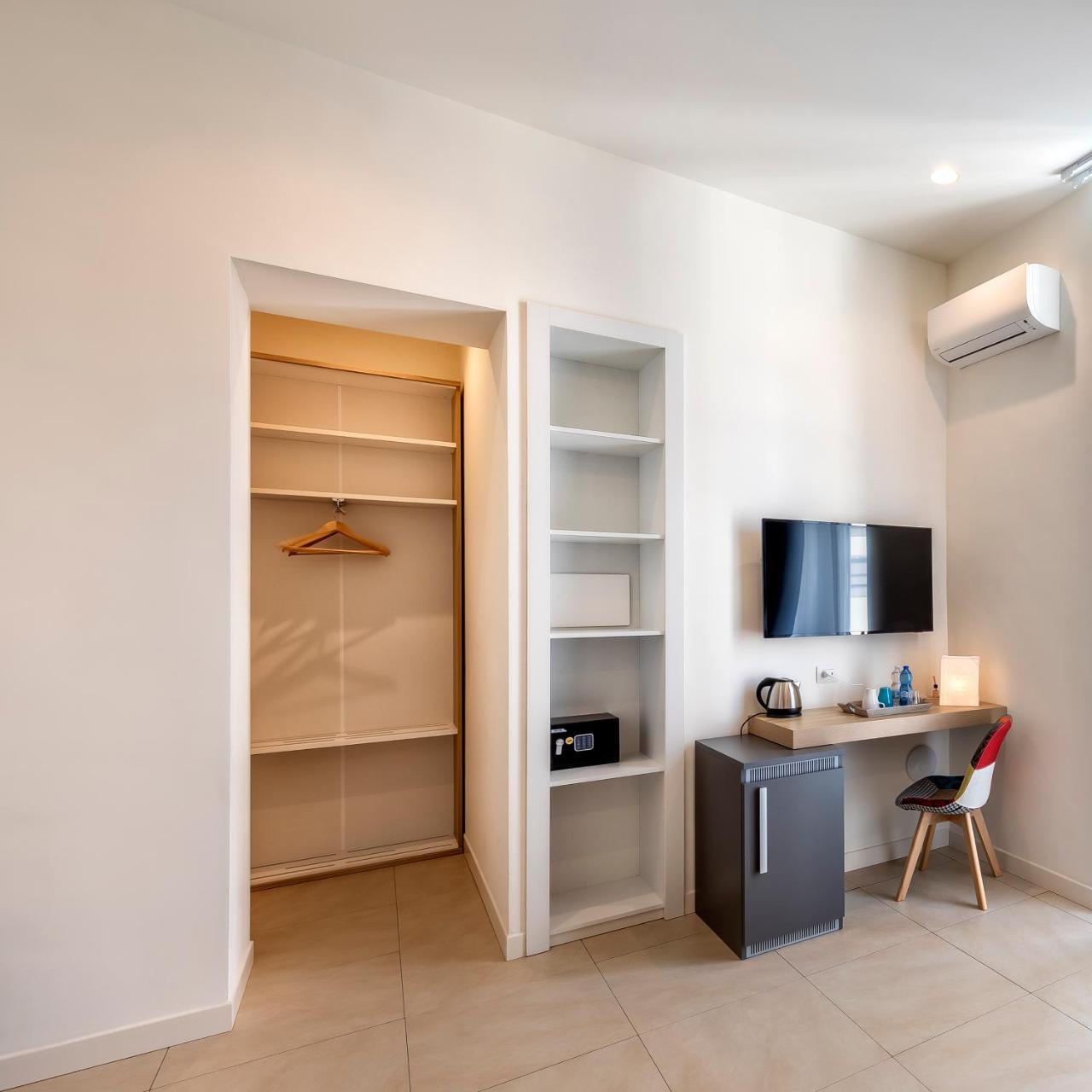 Napoli Squares Suites Extérieur photo